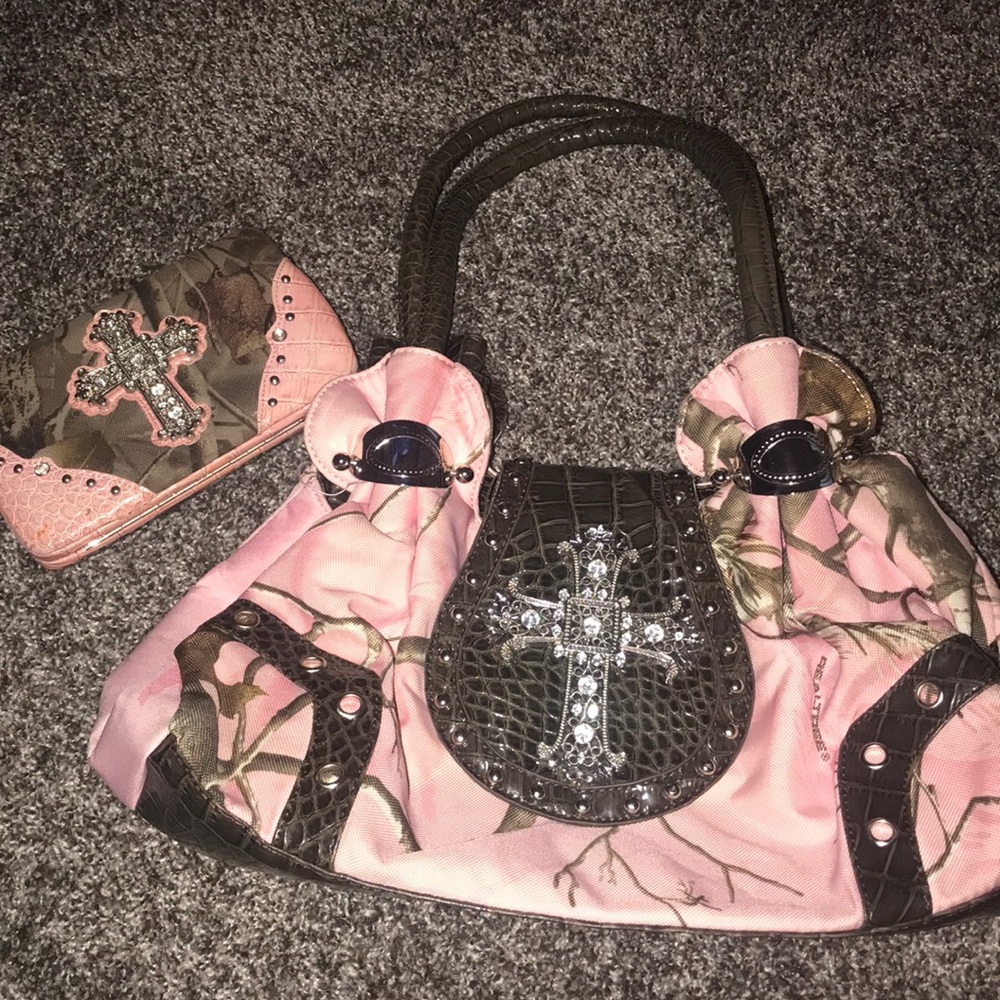 Real tree camo purse/wallet